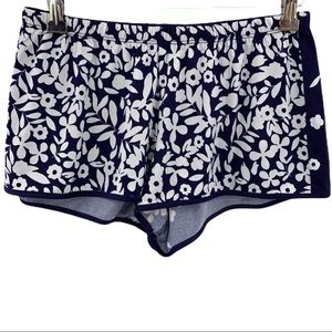 In Bloom navy lounge shorts white flower print S